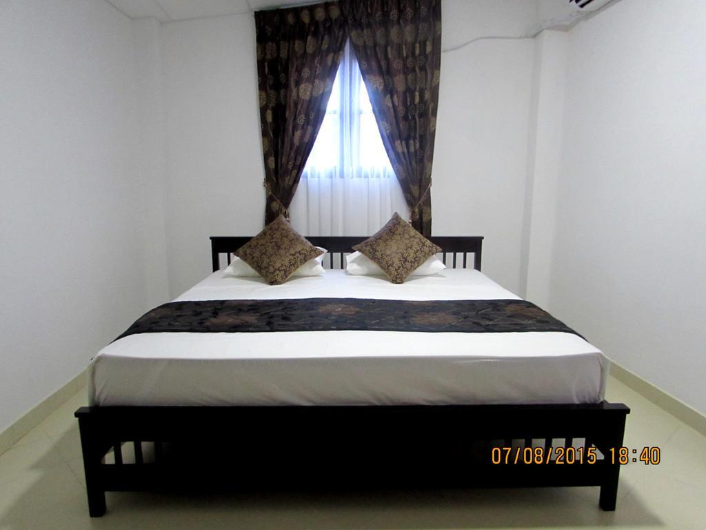 W Residence Kandy Esterno foto