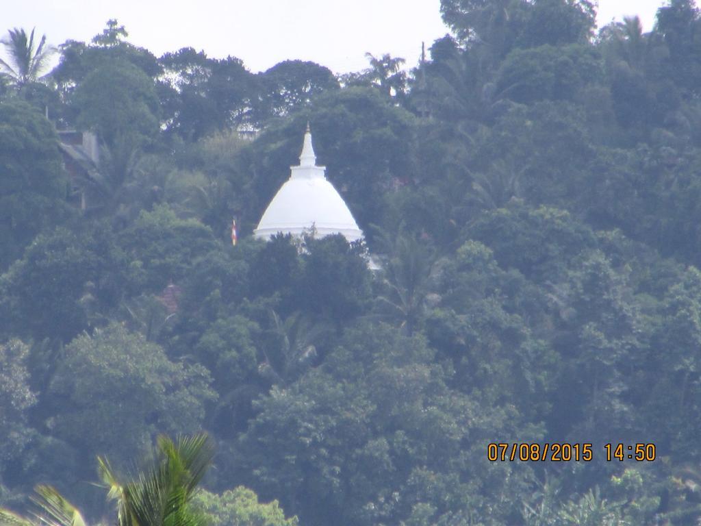 W Residence Kandy Esterno foto