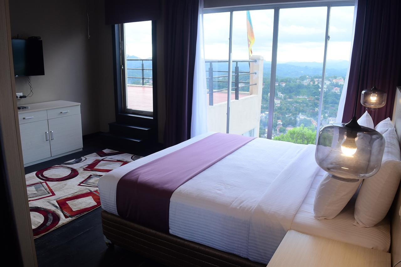 W Residence Kandy Esterno foto